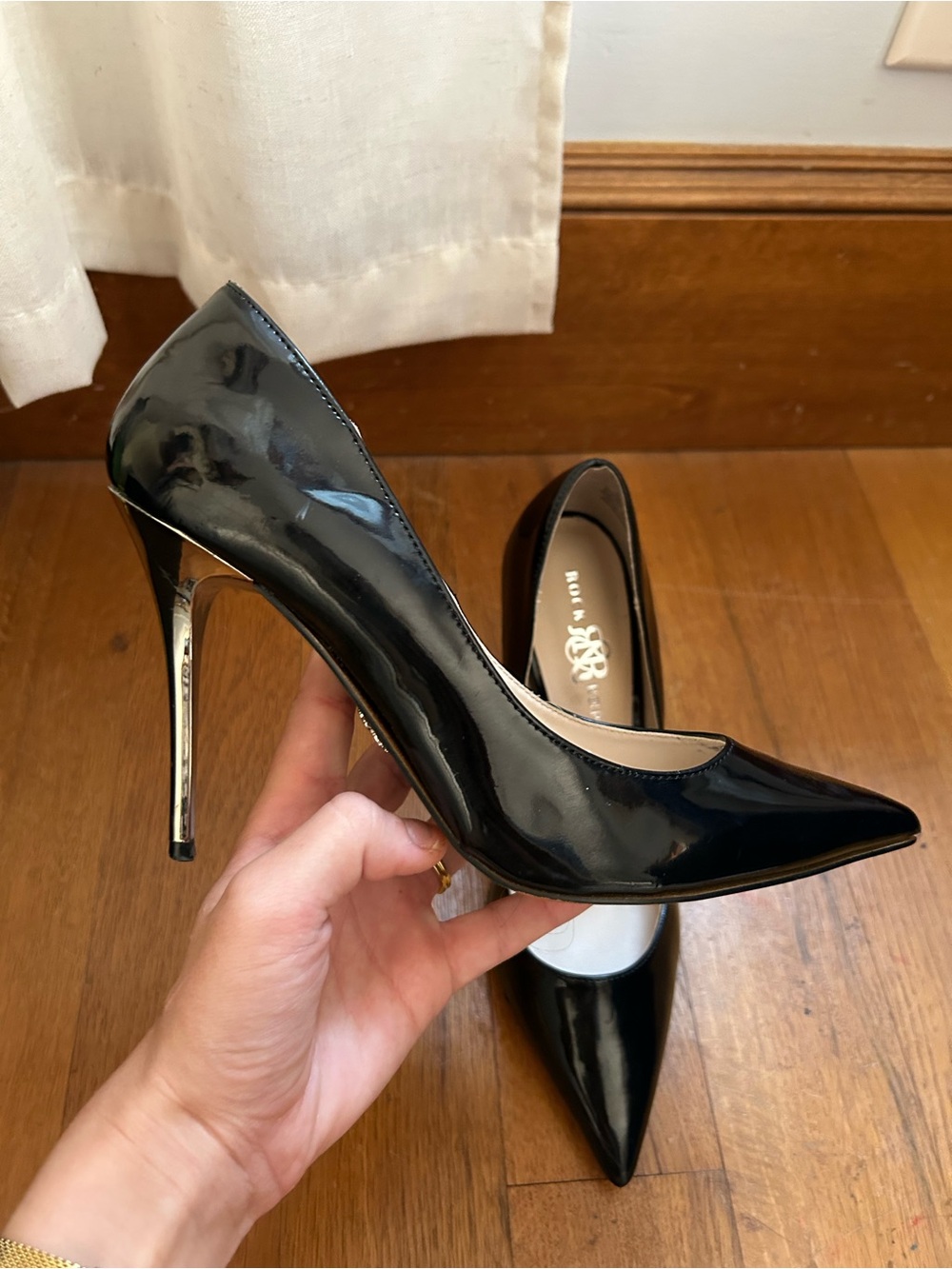 Rock & Republic Black Patent Pointed Toe Stiletto Pumps